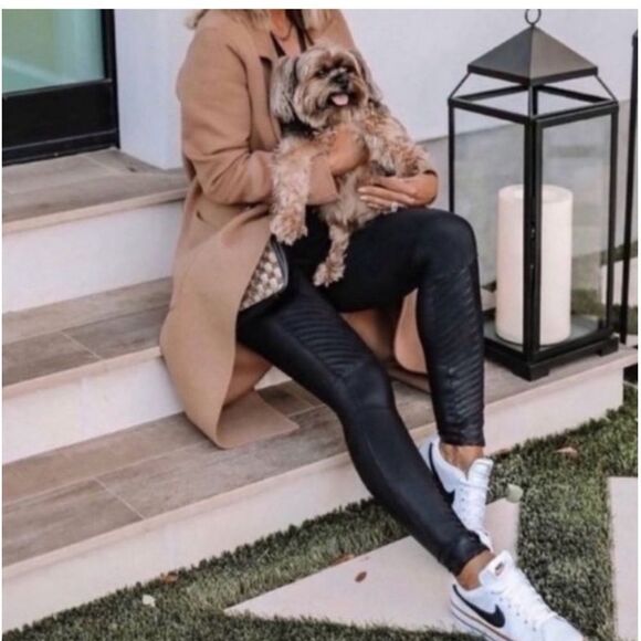 EUC SPANX BLACK MOTO FAUX LEATHER LEGGINGS SIZE LARGE - Picture 7 of 11